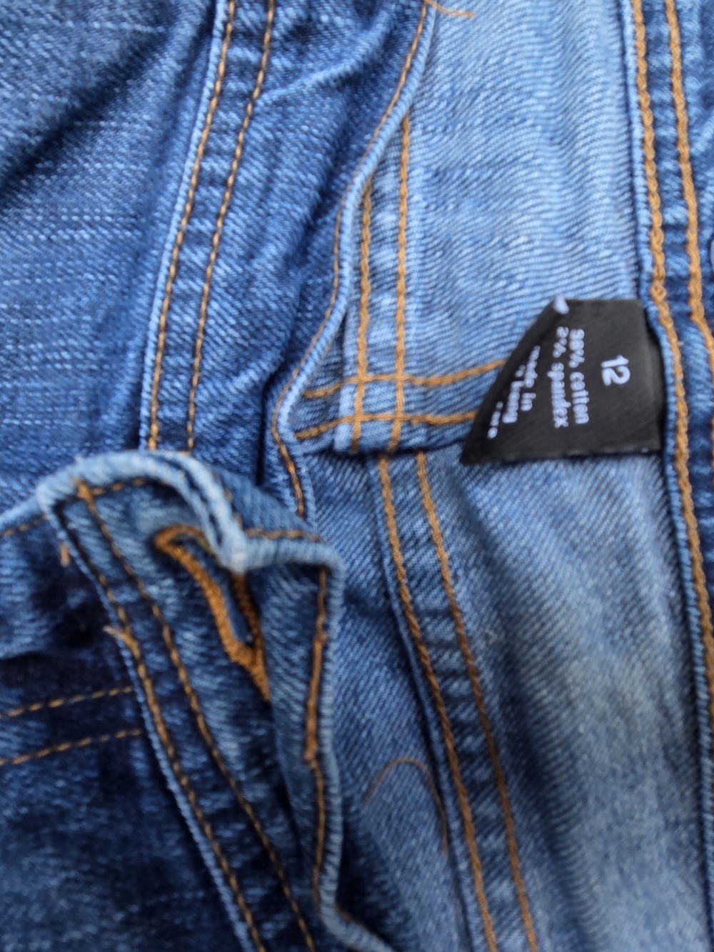 The Limited. Women's size 12. Denim Jeans - Picture 3 of 3